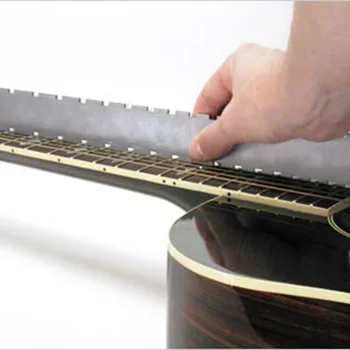 Kytara Krk Připsal Straight Edge Luthiers Nástroj pro Většinu Elektrické Kytary na Hmatníku a Pražců z Nerezové Oceli